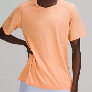 🍋 Lululemon Tee